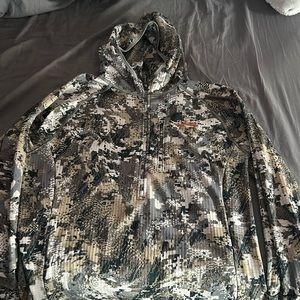 Sitka Woman’s Fanatic Hoody Elevated